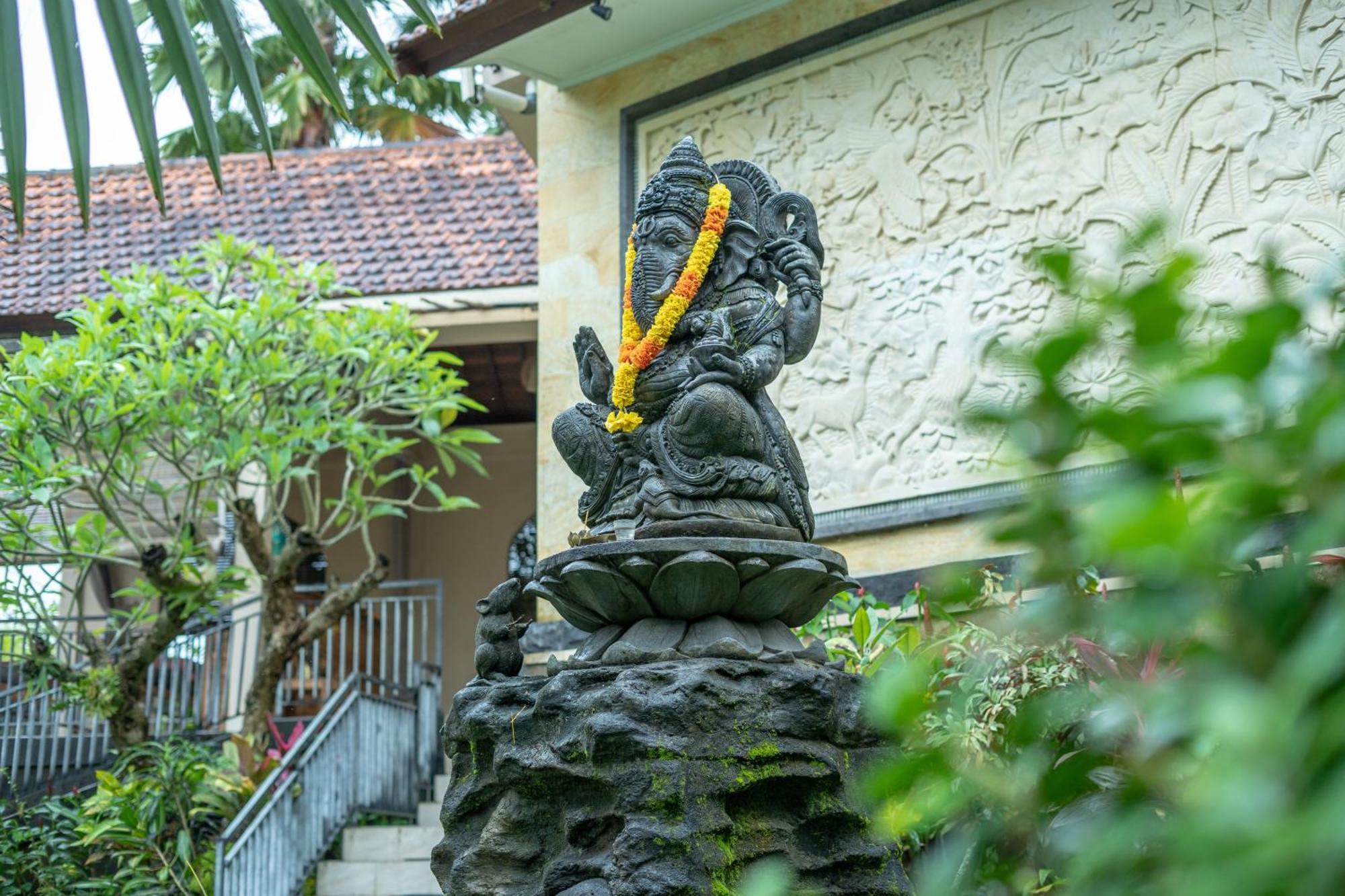 Abhirama Villas And Spa Убуд Экстерьер фото